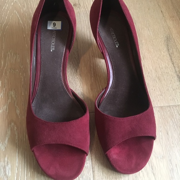 AEROSOLES Shoes - Aerosoles Burgundy Heels